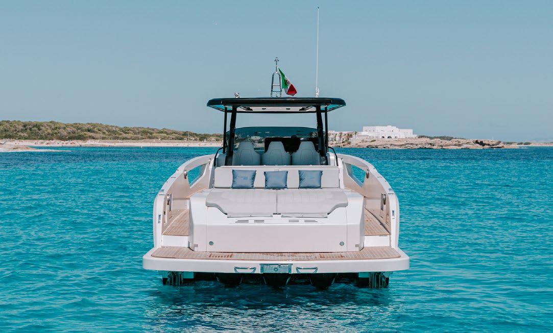 Cayman 40 photo 3