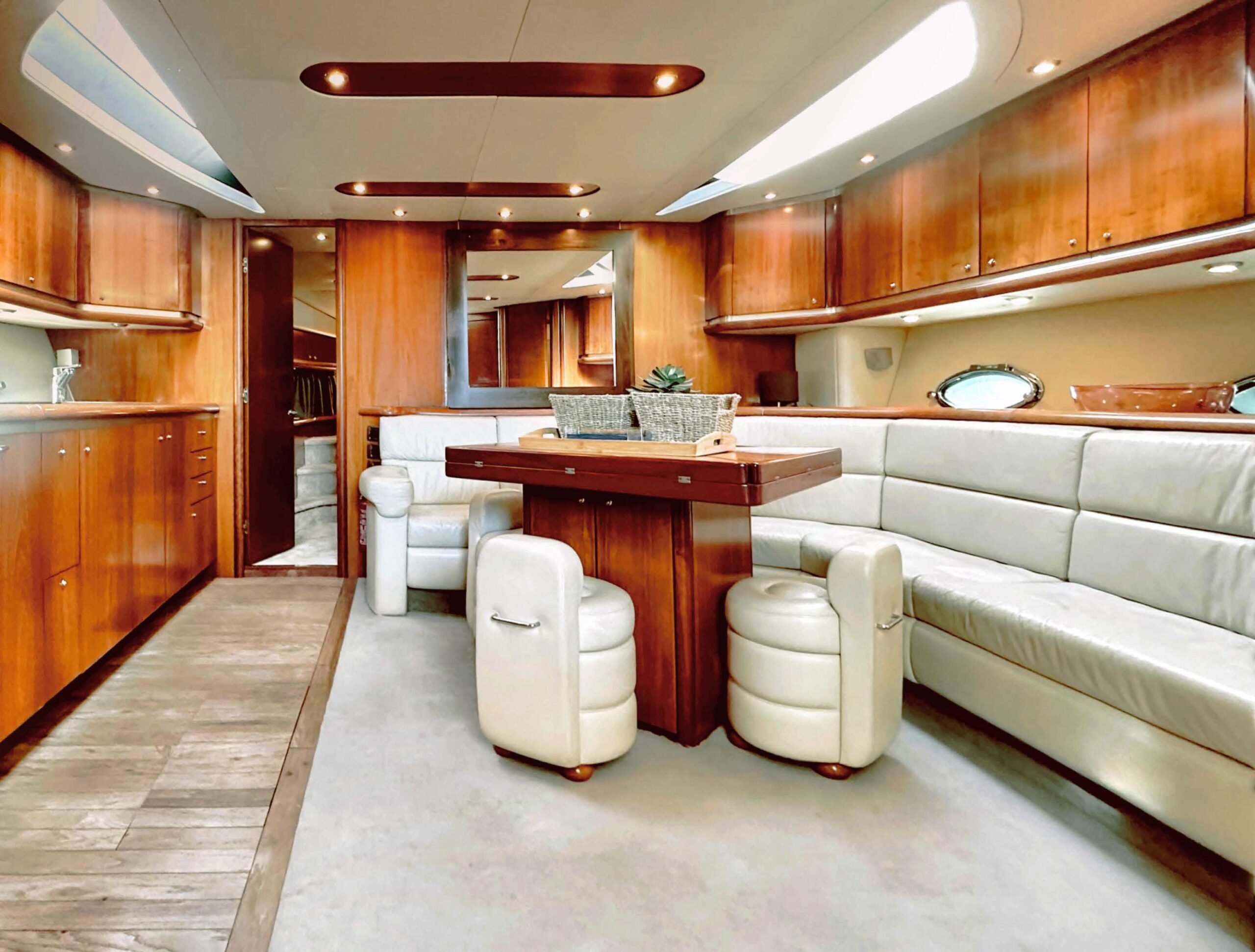 Sunseeker Predator 68 photo 8